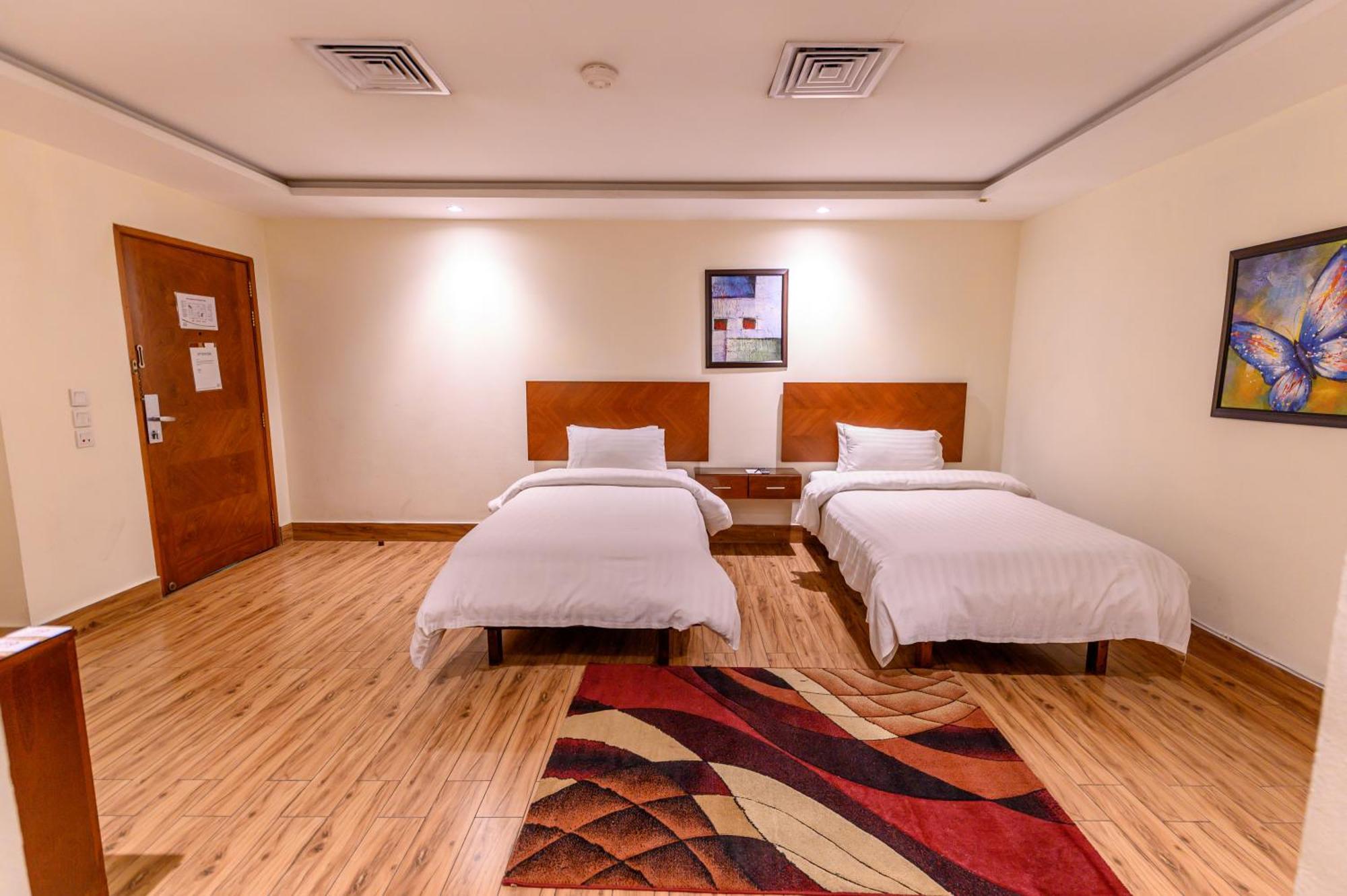 Hotel One Faisalabad Buitenkant foto