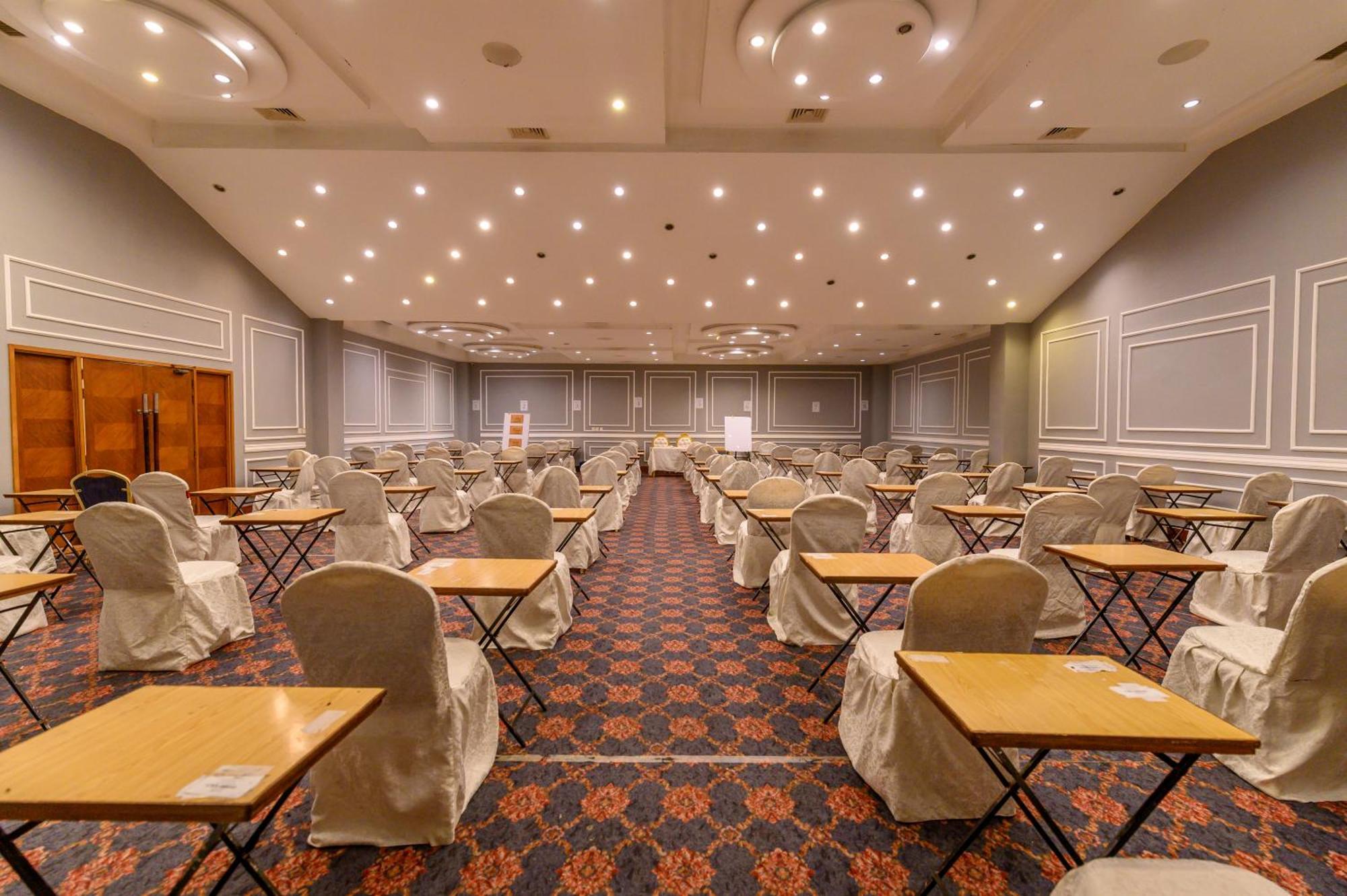 Hotel One Faisalabad Buitenkant foto