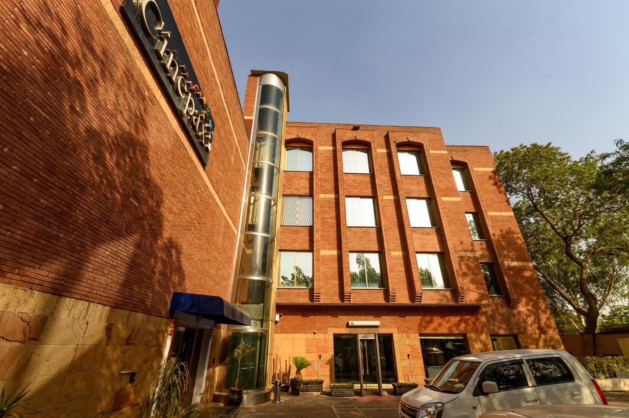 Hotel One Faisalabad Buitenkant foto