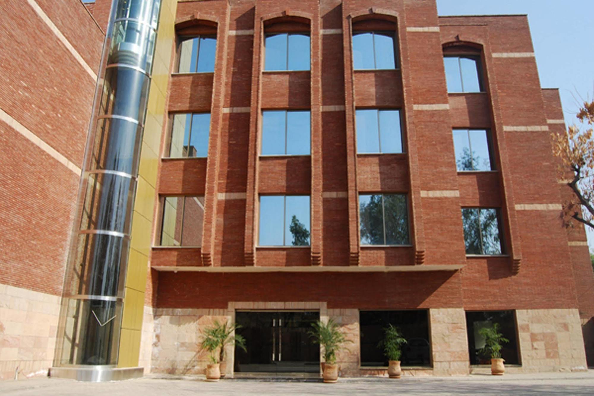 Hotel One Faisalabad Buitenkant foto